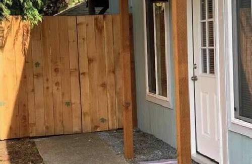 Langley Apartment | The Den- The Courtyard