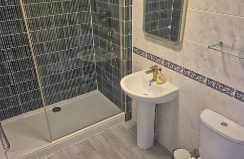 Hindhead Hotel | The Devil's Punchbowl Hotel