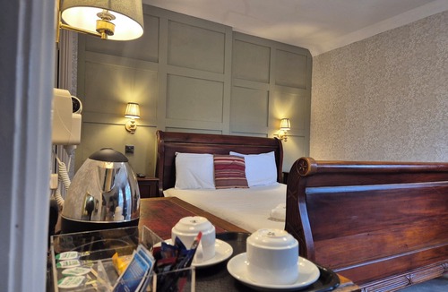 Hindhead Hotel | The Devil's Punchbowl Hotel