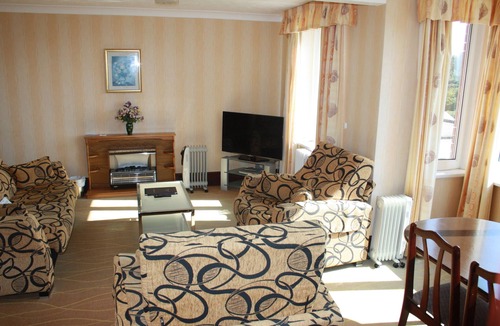 Exmouth Bed & Breakfast | The Devoncourt Resort