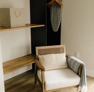 Elk Rapids Hotel | The Dexter By Kasa