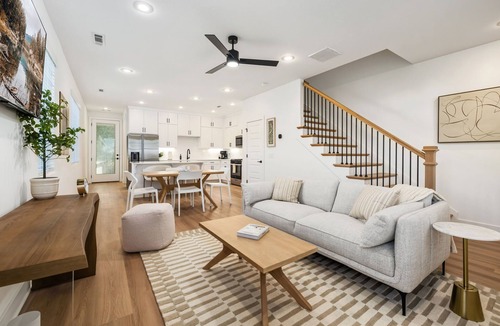 Fayetteville House | The Diamond-0.5 mi to Baum Walker-1.5 mi to DT