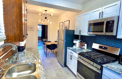 Paducah Condo | The Dim Light Lower Town with Outdoor Theater!