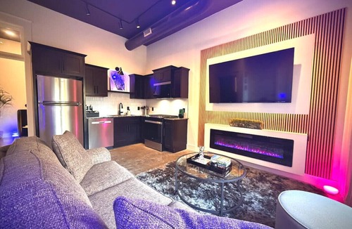 Lowertown Arts District Apartment | The Dim Light - One Bedroom