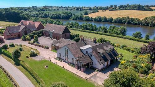 Chelmarsh Bed & Breakfast | The Dinney B&B