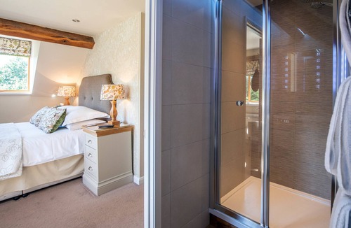 Chelmarsh Bed & Breakfast | The Dinney Bed and Breakfast