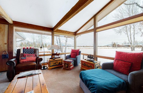 Jackson House | The Director's Cabin