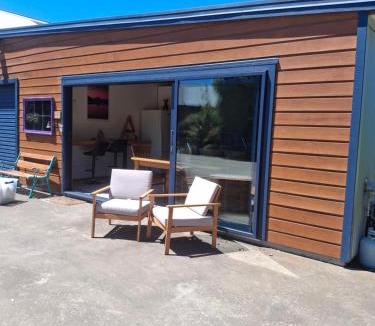 Normanby House | The Distillery- Lavender Farm Studio apartment