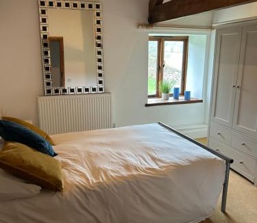 Angelbank House | The Dizzy Duck Stable Barn