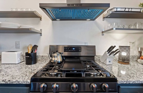 Old Fourth Ward House | The Dobbs Beltline - 6 BD/4 BA, Downtown Steps Away