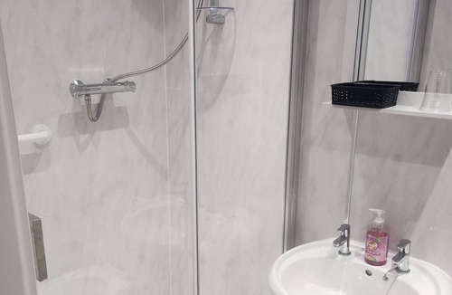 Amble Bed & Breakfast | The Dock Hotel