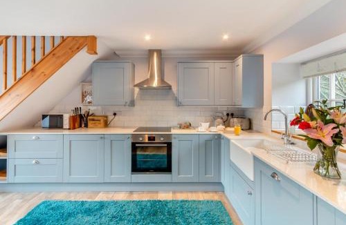 Hammerpot House | The Dog and Trout