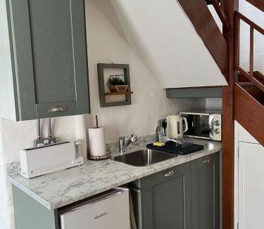 Mere House | The Dog House, Mere