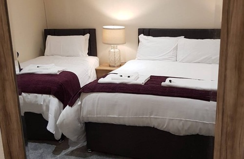 Halstead Hotel | The Dog Inn