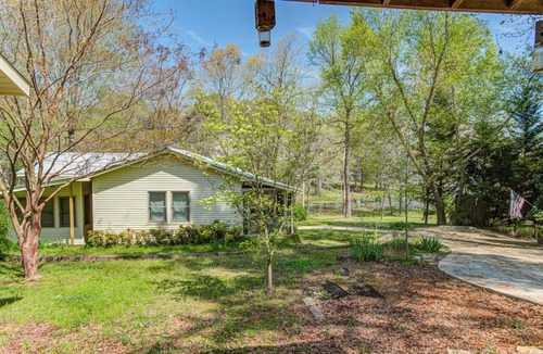 Fackler House | The Dogwood Cottage on Lake Guntersville