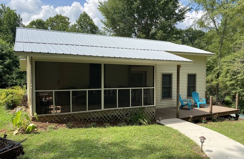 Fackler House | The Dogwood Cottage on Lake Guntersville