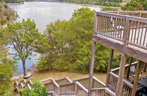 Springdale House | The Dogwood · Luxury Hot Tub· Lake Front Access ·
