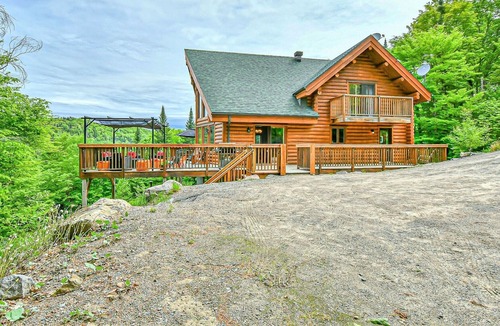 Saint-Faustin-Lac-Carre Villa | THE DOLCE VITA *WATERFRONT*