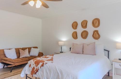 Covington Apartment | The Dolly-1/2 mi from the Square