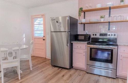 Covington House | The Dolly- 1/2 mi from Covington Square