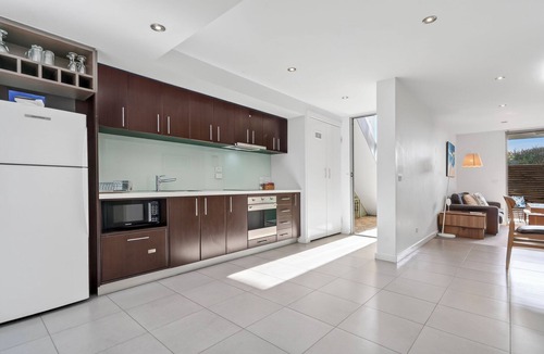 Apollo Bay Apartment | The Dolphin Apartments