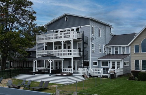 Sylvan Beach Condo | The Double Decker | Historic Oneida Lakefront Condo 2