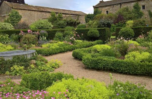 Ripley House | The Dovecote