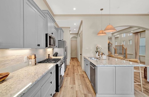 Grogan's Mill House | The DOVI Collection | Gated Luxury Retreat & Pool