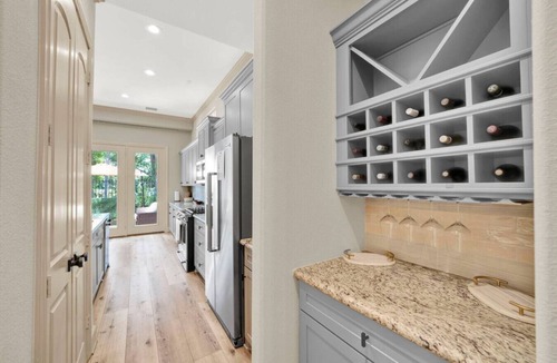 Grogan's Mill House | The DOVI Collection | Gated Luxury Retreat & Pool