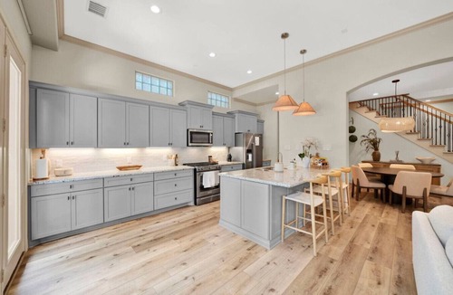 Grogan's Mill House | The DOVI Collection | Gated Luxury Retreat & Pool