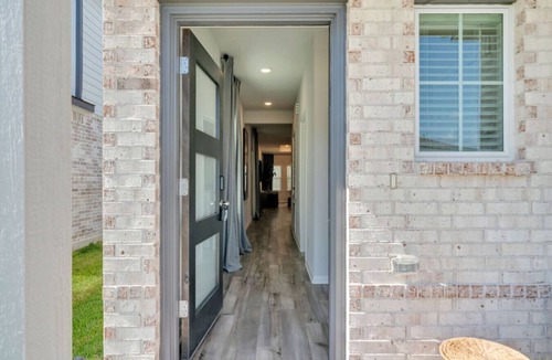 Magnolia House | The DOVI Collection | Sweet Cherry Retreat