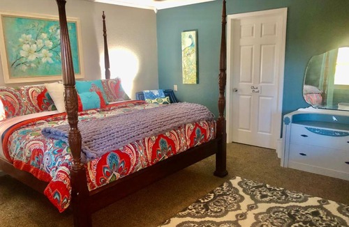 Bella Vista House | The Downstairs