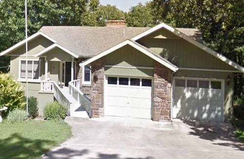 Bella Vista House | The Downstairs