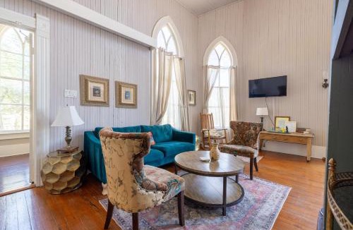 Heritage House | The Downtown Abbey