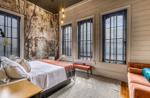 Brenham Hotel | The downtown Brenham Schoolhouse Hotel, Suite 3