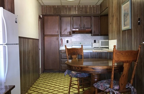 Frontier Apartment | The Downtown Motel