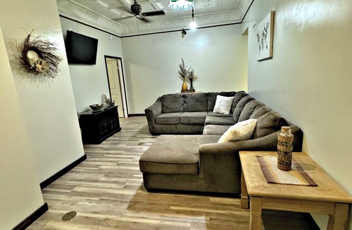 Mountain View Apartment | The Downtown Nook