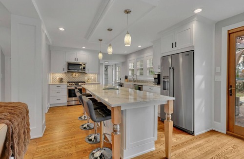 West Hartford House | The Downtown Oasis – West Hartford