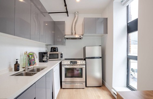 Downtown Montreal Apartment | The Downtown Prestige Suite