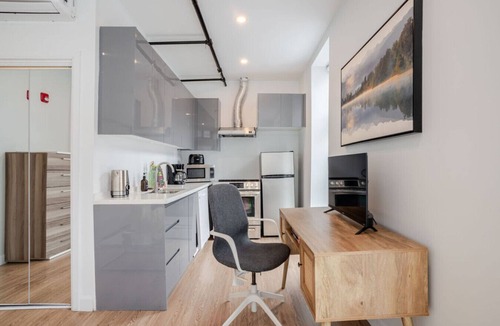 Downtown Montreal Apartment | The Downtown Prestige Suite