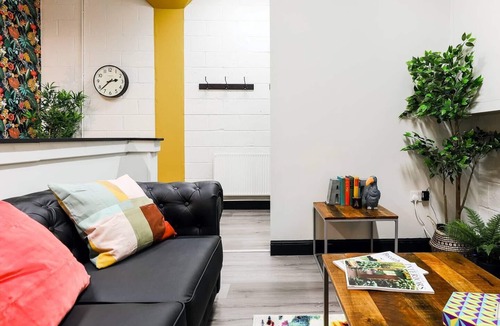 Hackney Wick Apartment | The DreamArt Warehouse Conversion