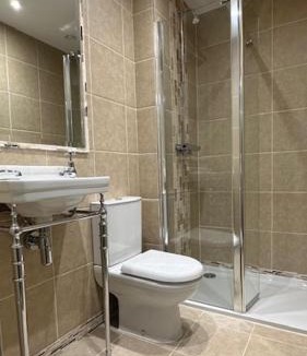 Nine Elms Bed & Breakfast | The Duchess Belle Hotel