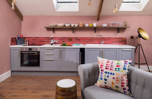 Saint Columb Major Cottage | The Duchy Barn at Tregoose Old Mill