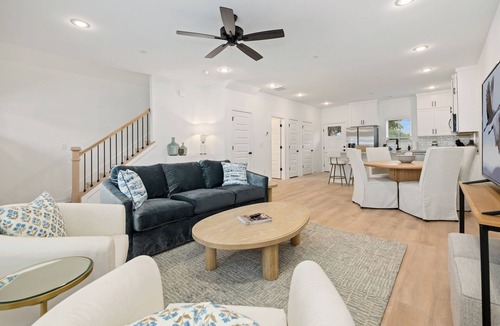 Fayetteville House | The Dugout-30+ day stays only!-2mi to Downtown