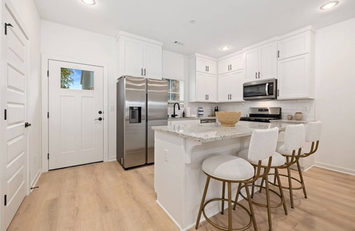 Fayetteville House | The Dugout-30+ day stays only!-2mi to Downtown