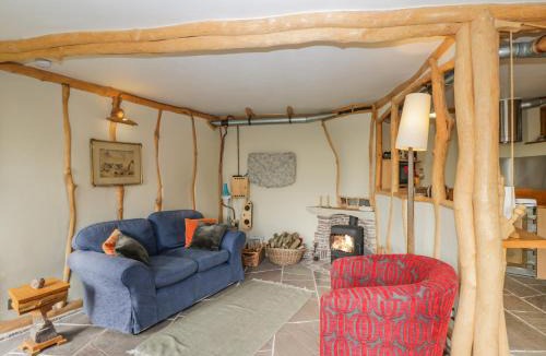 Hereford House | The DugOut