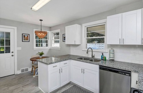 Eau Claire House | The Duke | 3BR 1 BA | Pet Friendly!
