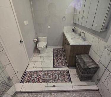 Lake Highlands Apartment | The Duke's Castle with Garage & Fast Internet