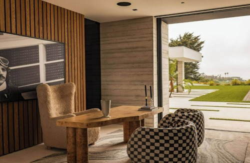 Central Malibu Villa | The Dume Legacy - The Dume Modern Malibu Estate