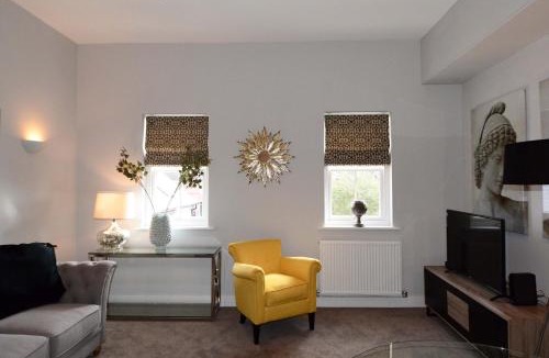 Whitnash Apartment | The Dunara Suites